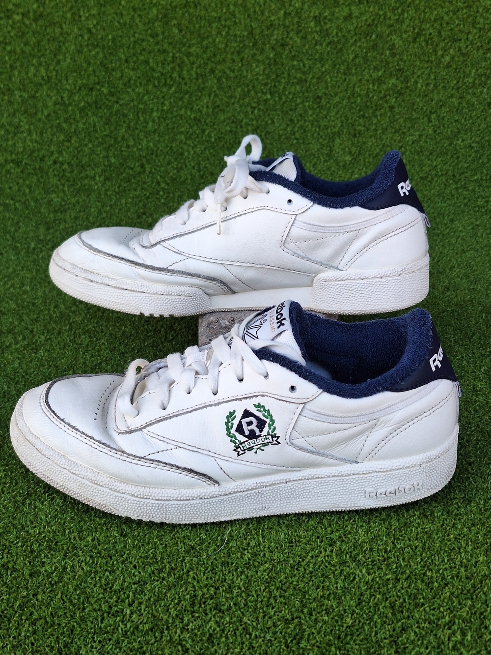 Reebok Club C 85 OG Crest - Chalk Vector Navy Green Crest, White Men's Size 6